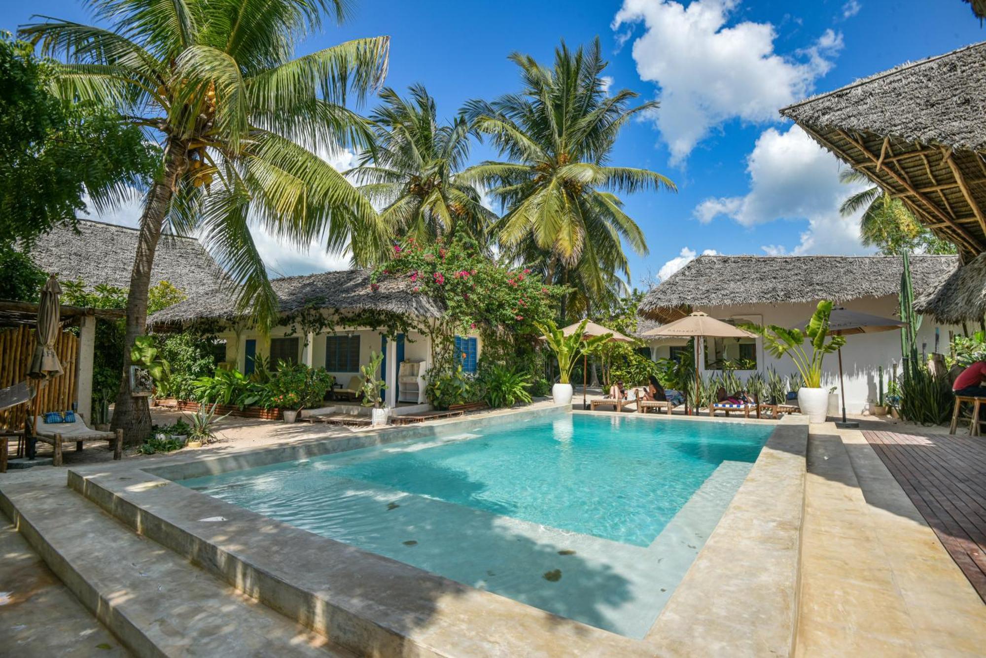 Badolina Bungalows Nungwi Bagian luar foto